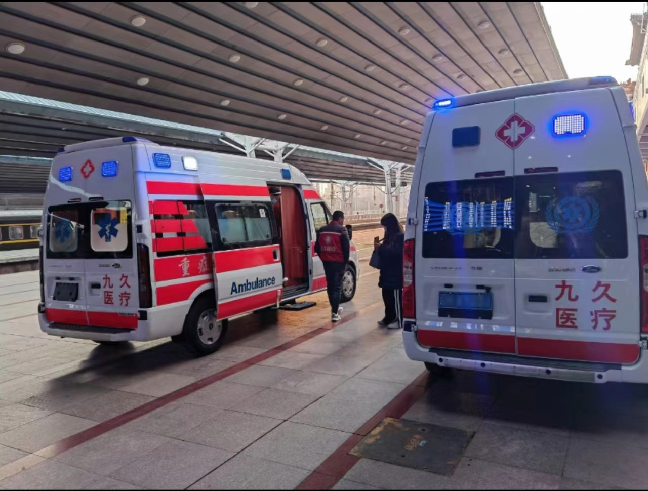 德安县救护车长途转运